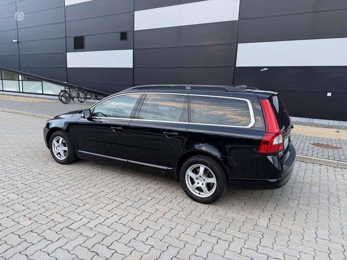 Volvo V70, 2.4 l., wagon