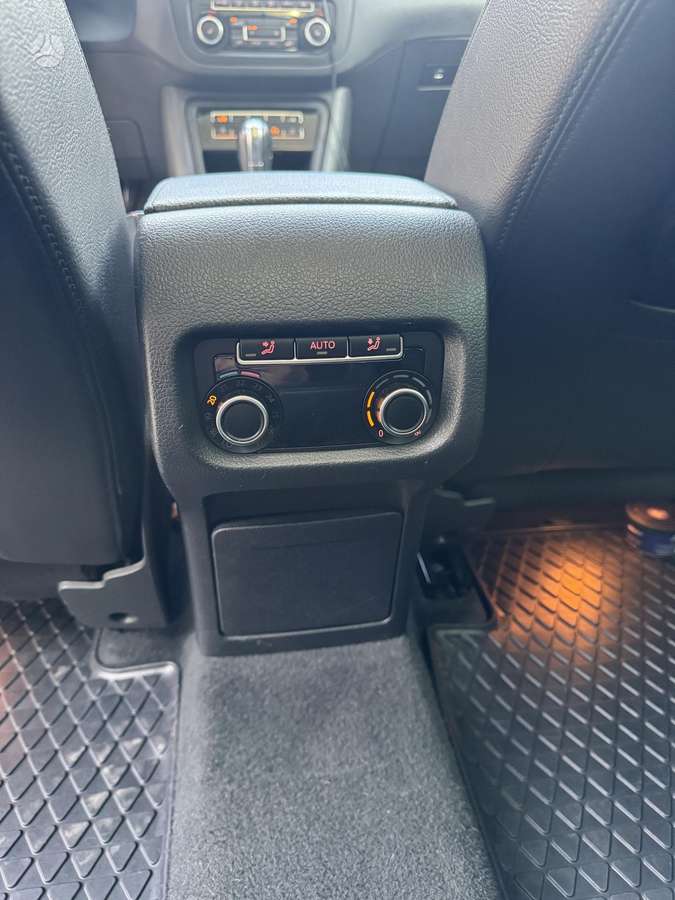 Volkswagen Sharan - 7