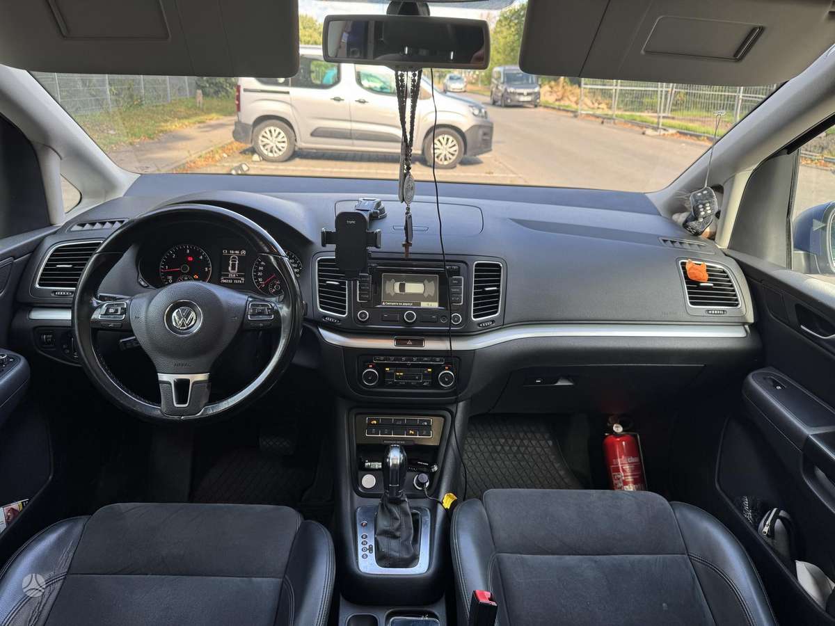 Volkswagen Sharan - 9