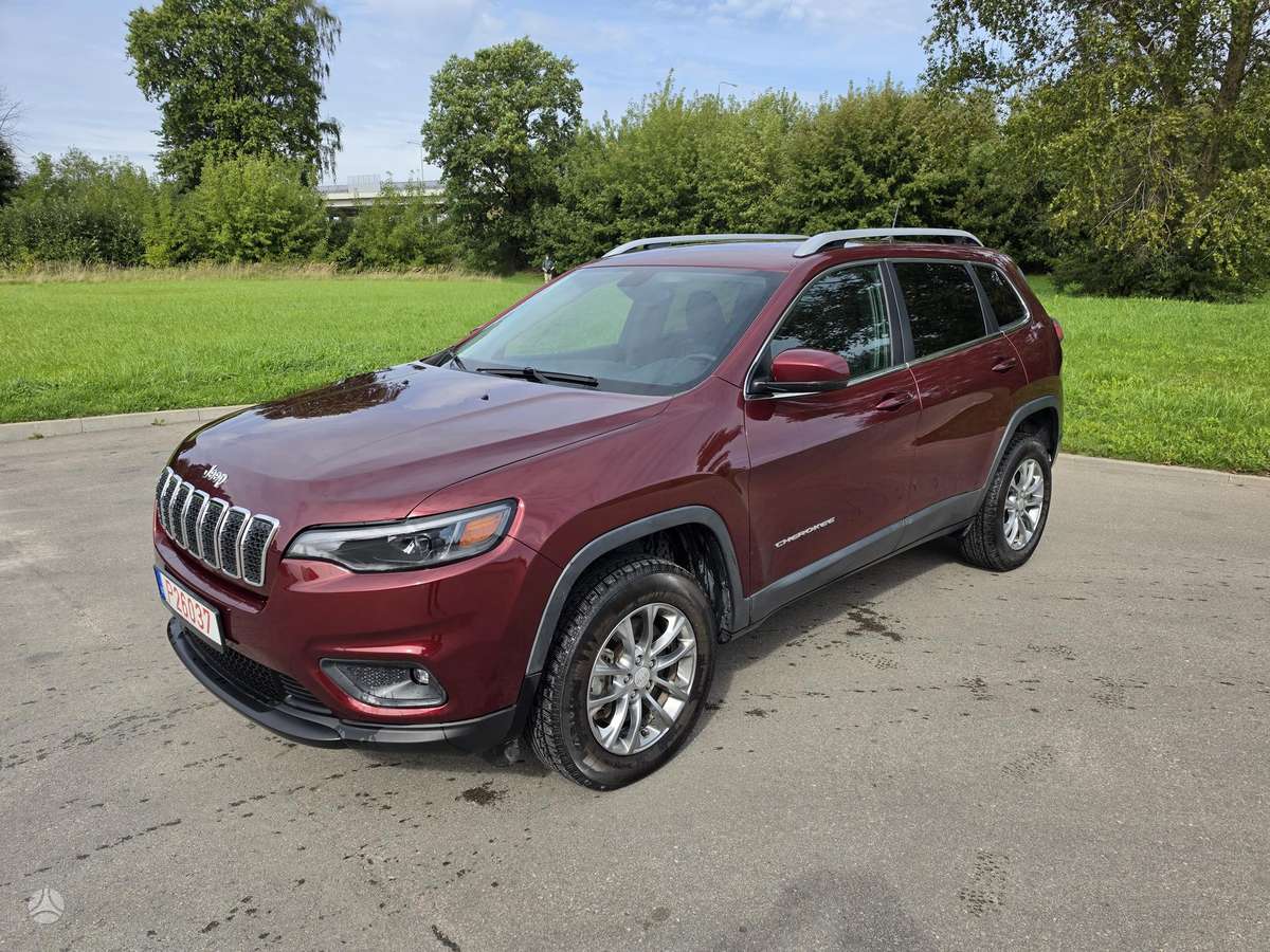 Jeep Cherokee - 1