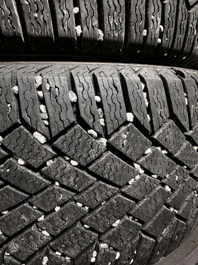 Continental, зимние 225/45 R17