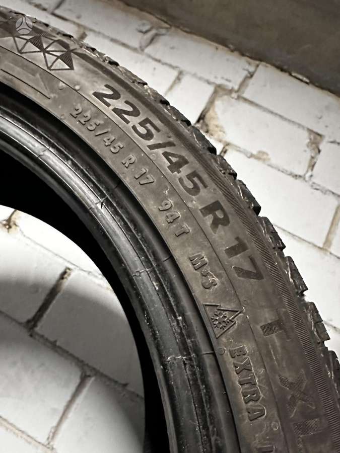 Continental, зимние 225/45 R17