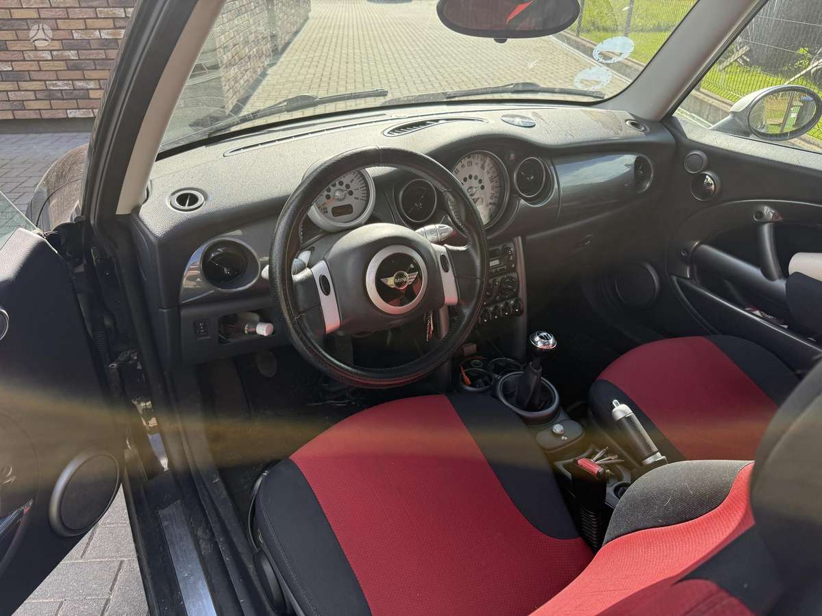 Mini Cooper, 1.6 l., Хэтчбек