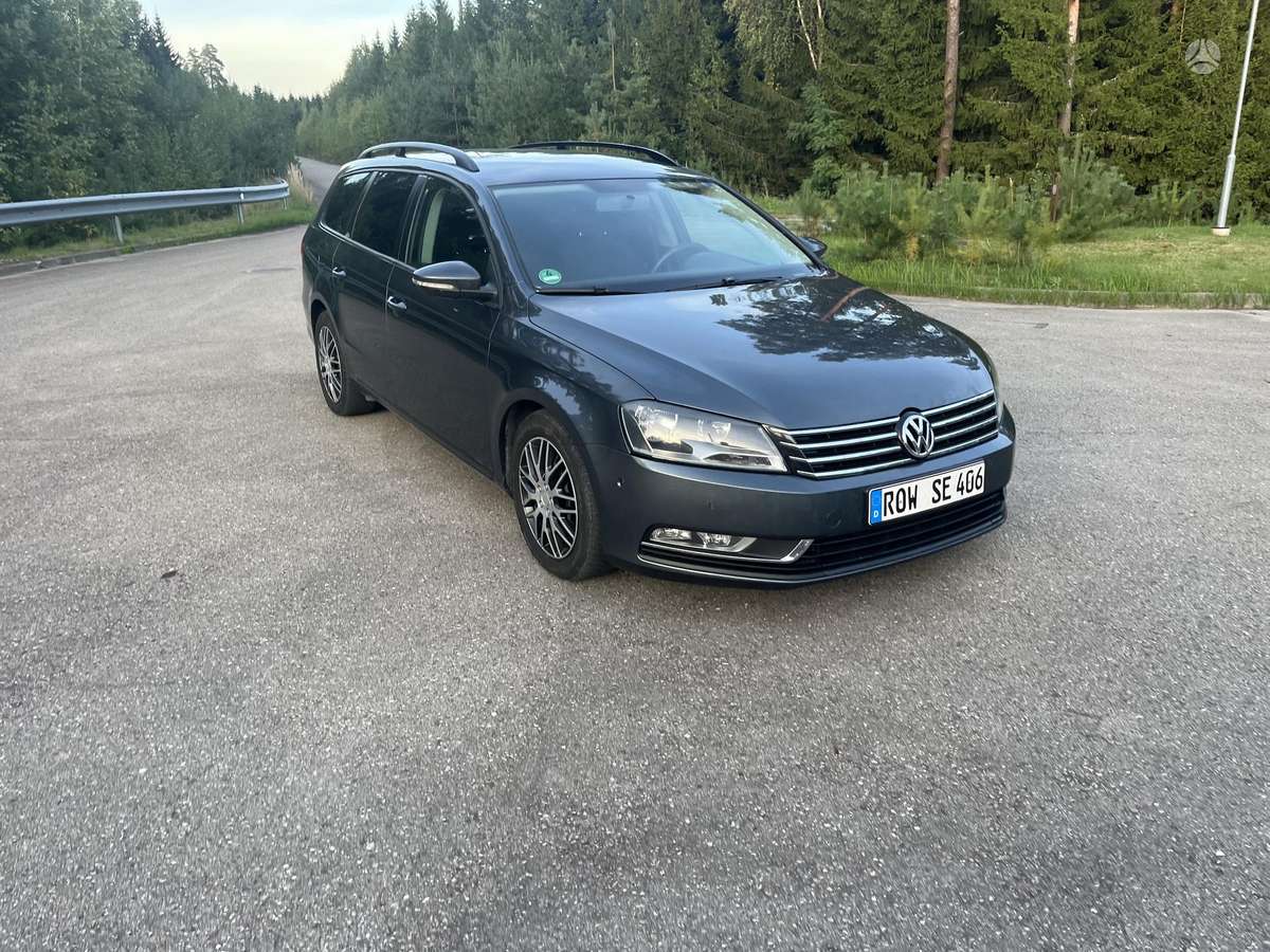 Volkswagen Passat - 4
