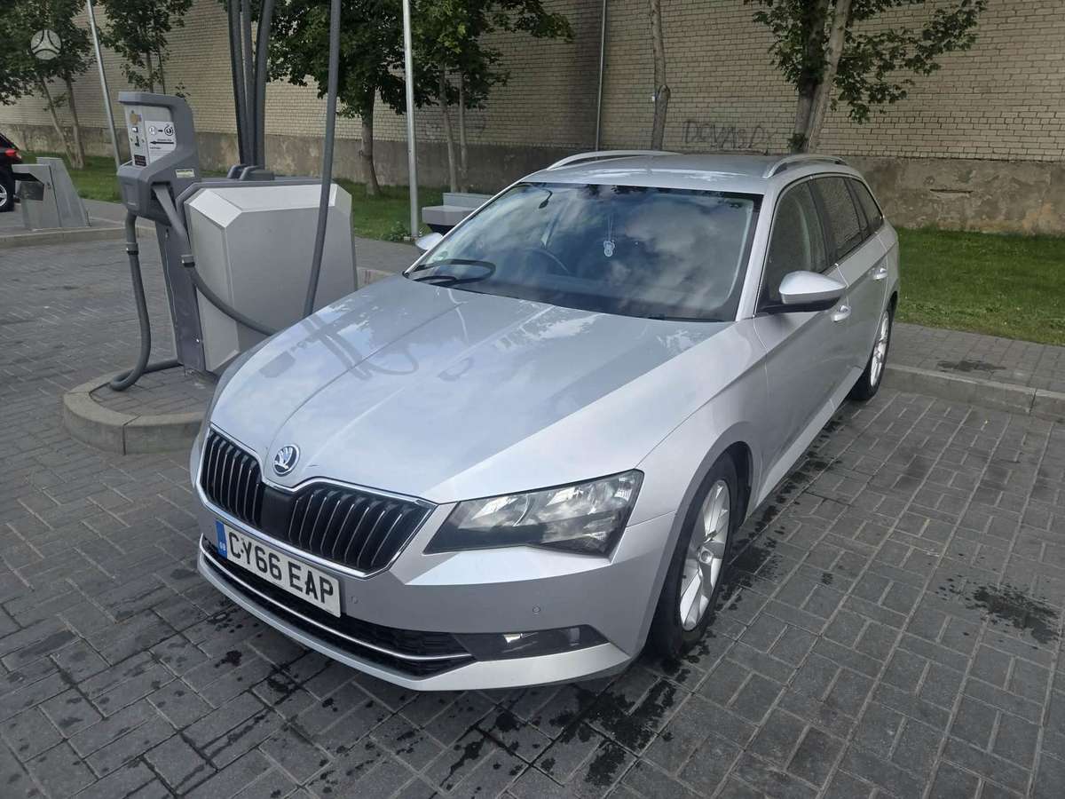 Škoda Superb - 1