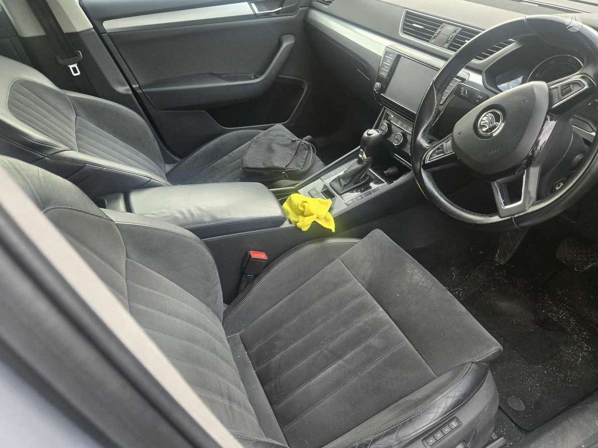 Škoda Superb - 8