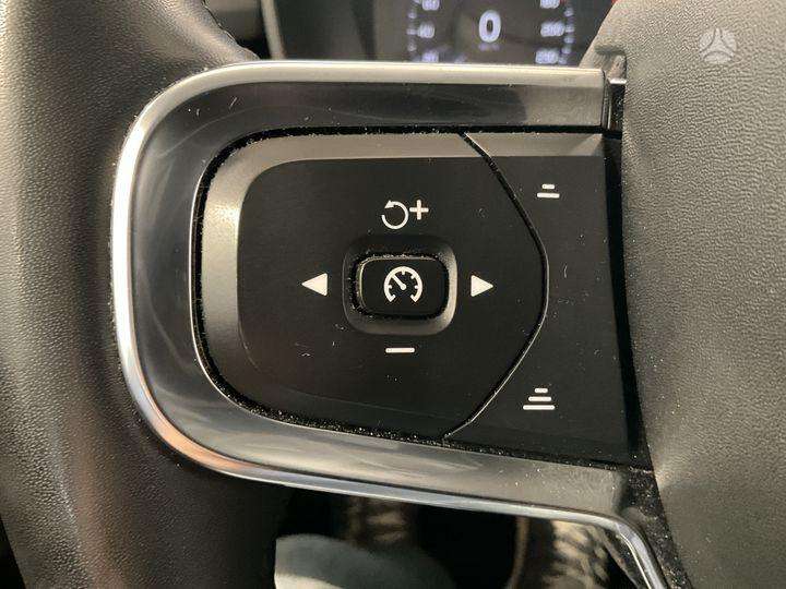 Volvo XC40 - 8