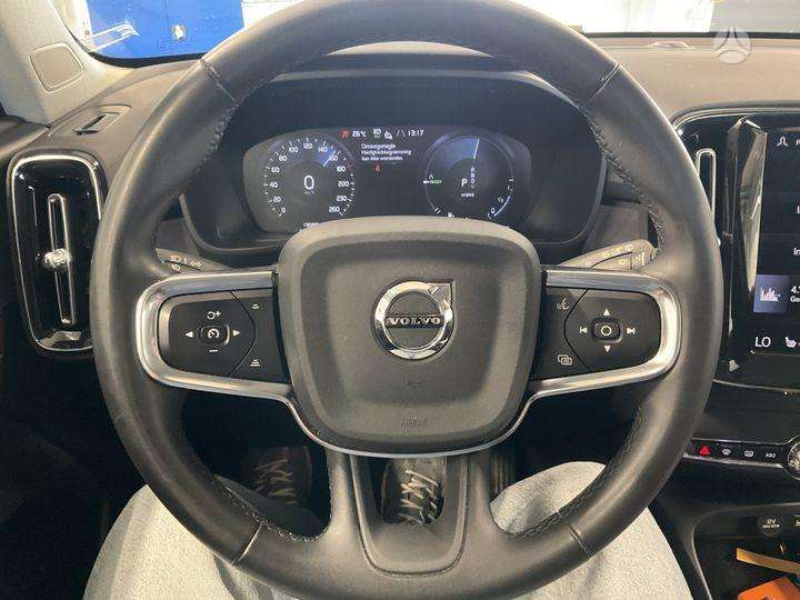 Volvo XC40 - 5