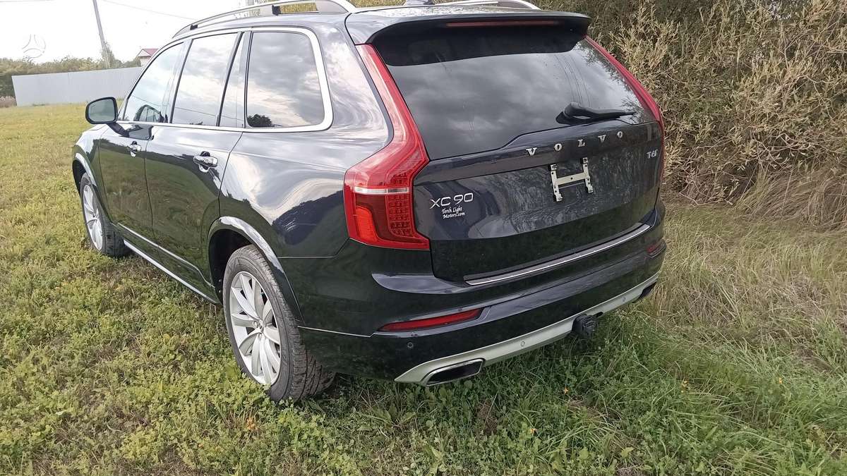 Volvo XC90 - 4
