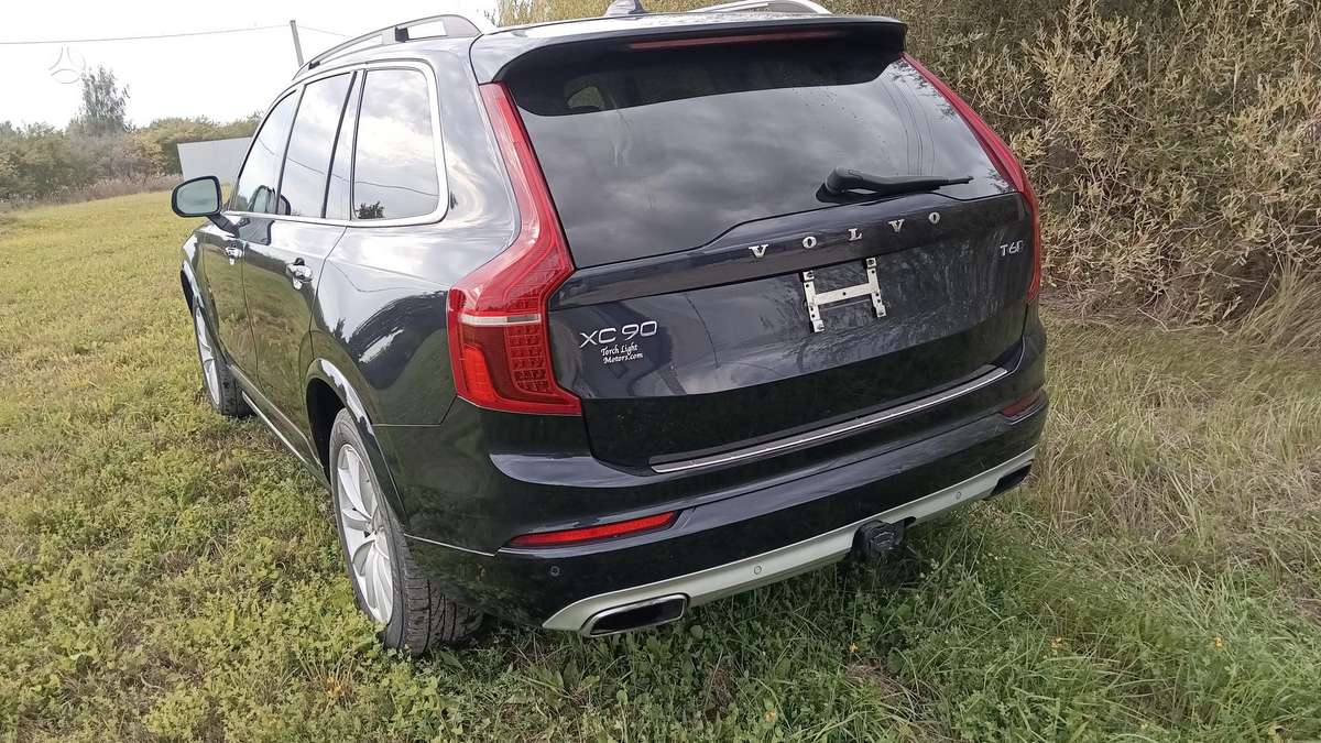 Volvo XC90 - 5