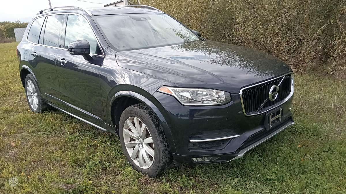 Volvo XC90 - 1