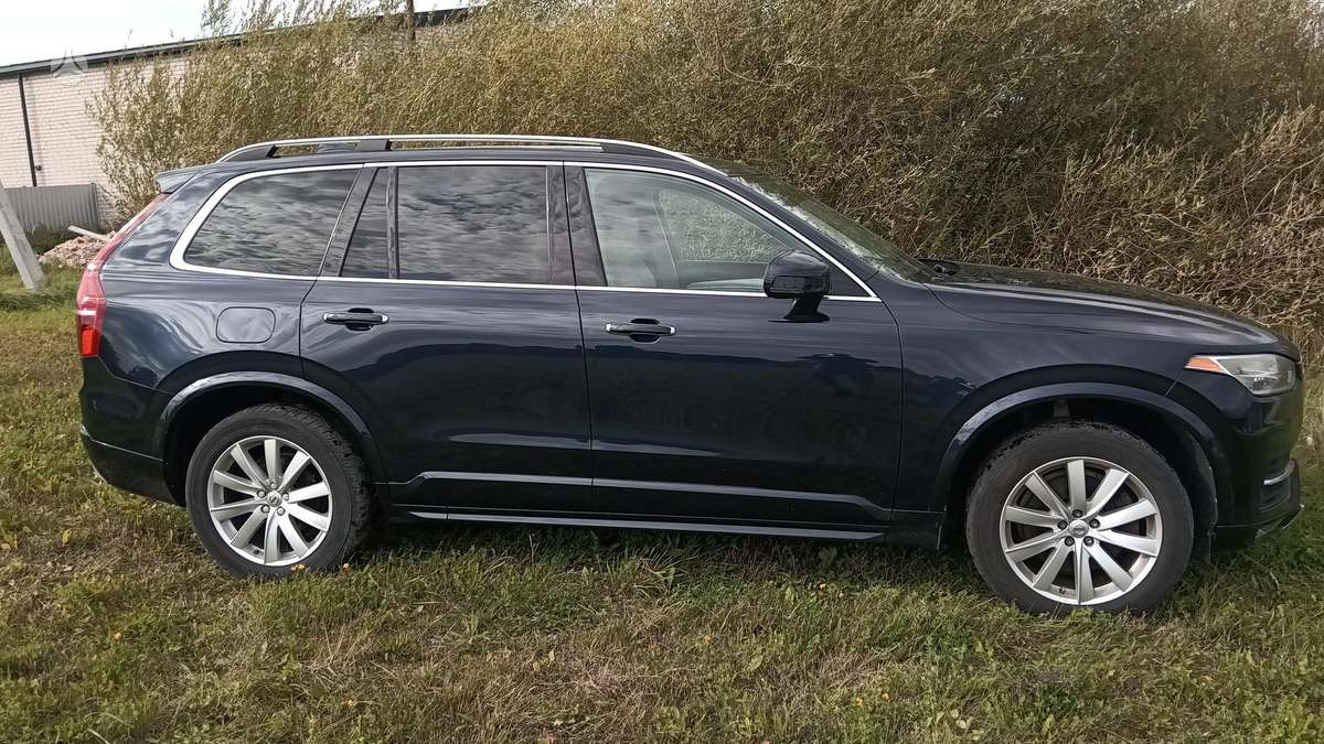 Volvo XC90 - 9