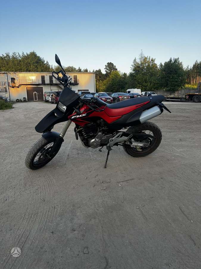 Honda FMX650 650cc, supermoto