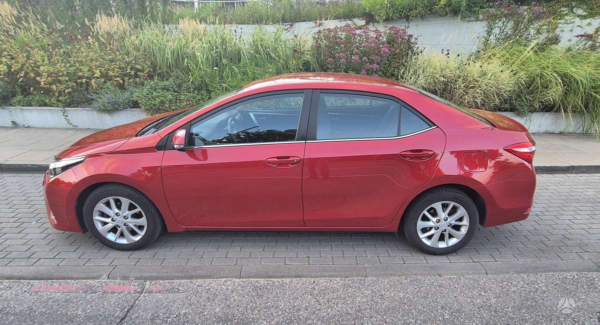 Toyota Corolla - 8