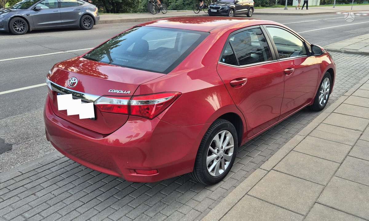 Toyota Corolla - 5