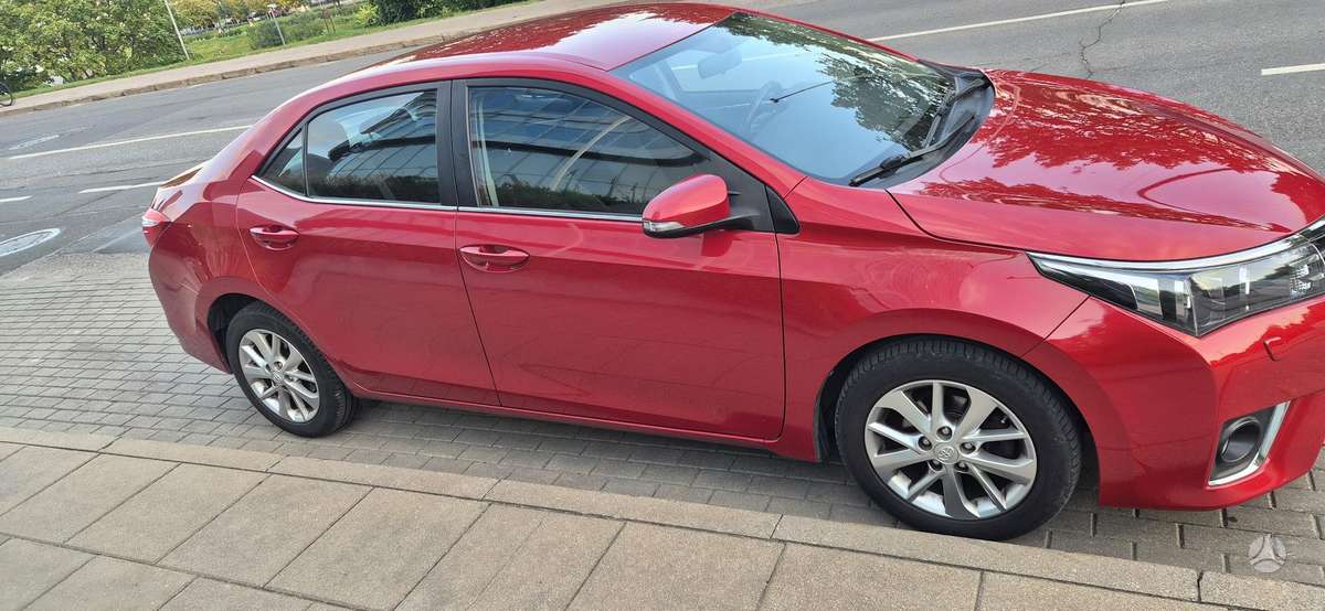 Toyota Corolla - 4