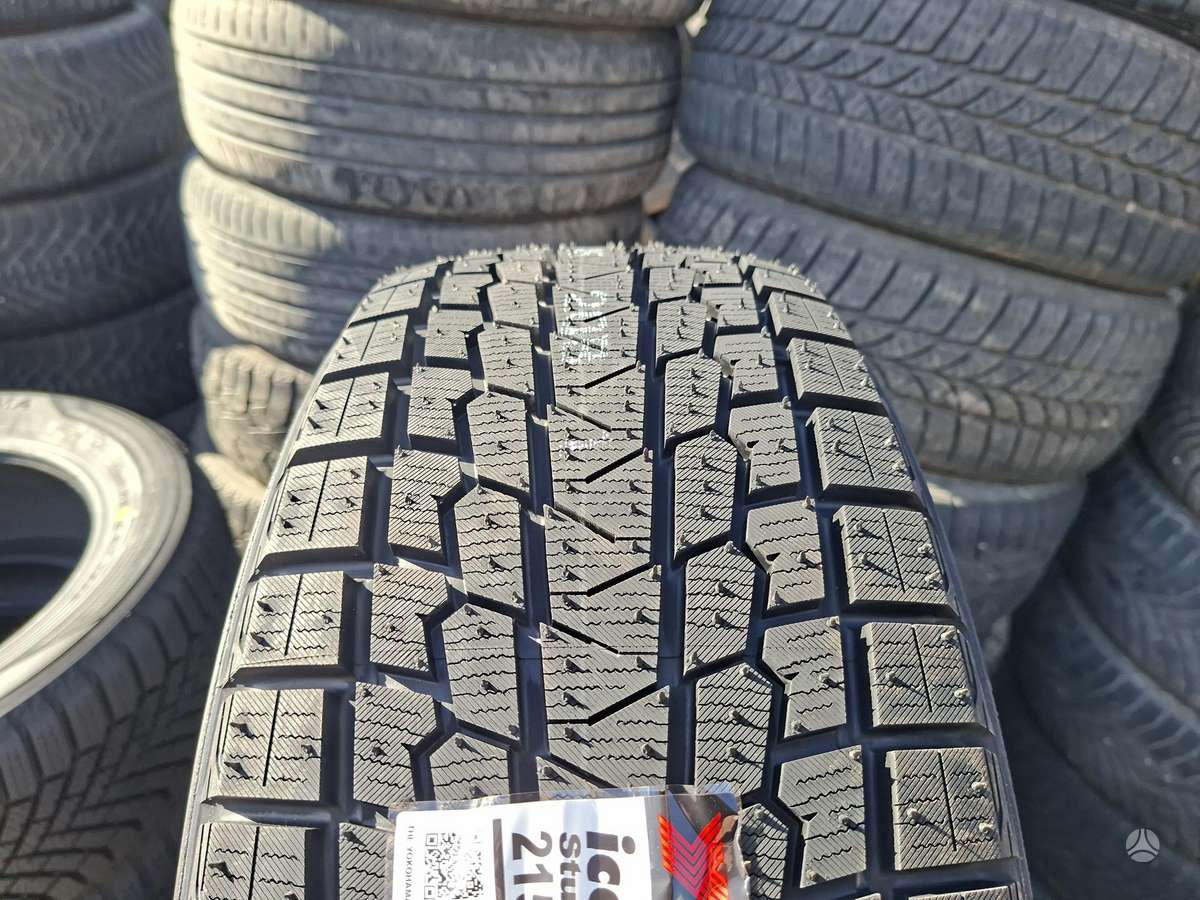Yokohama, žieminės 215/55 R17