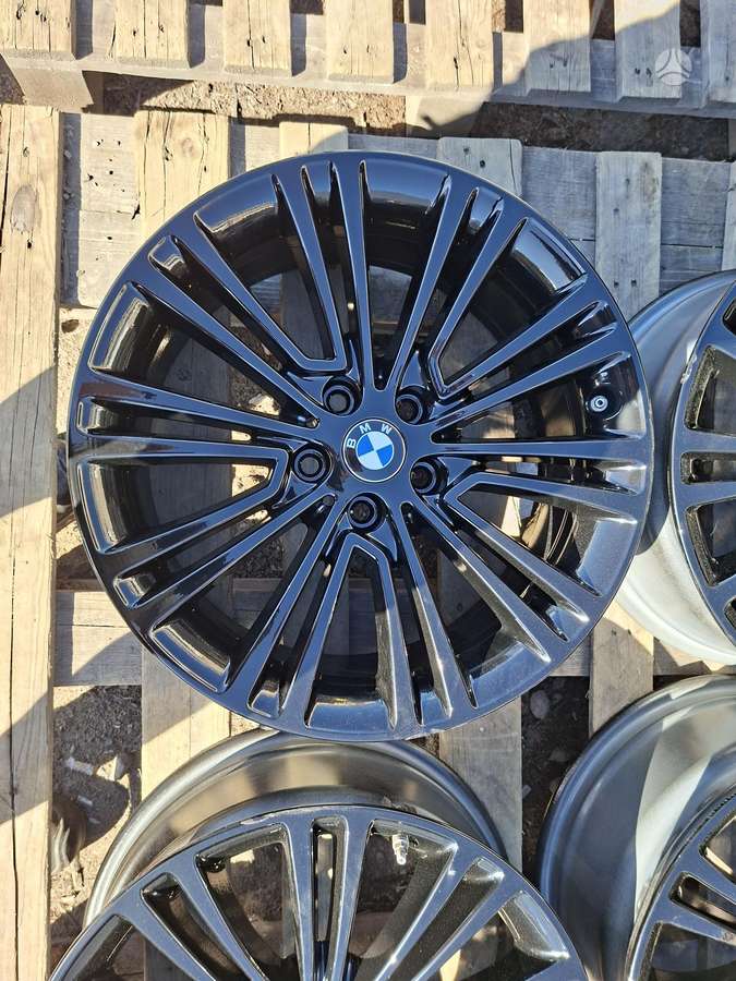 BMW 8J ET30, light alloy, R18