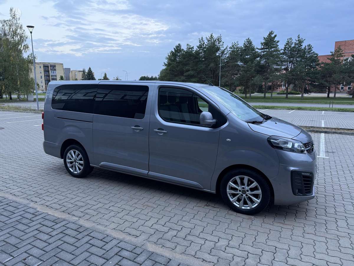 Opel Vivaro - 11