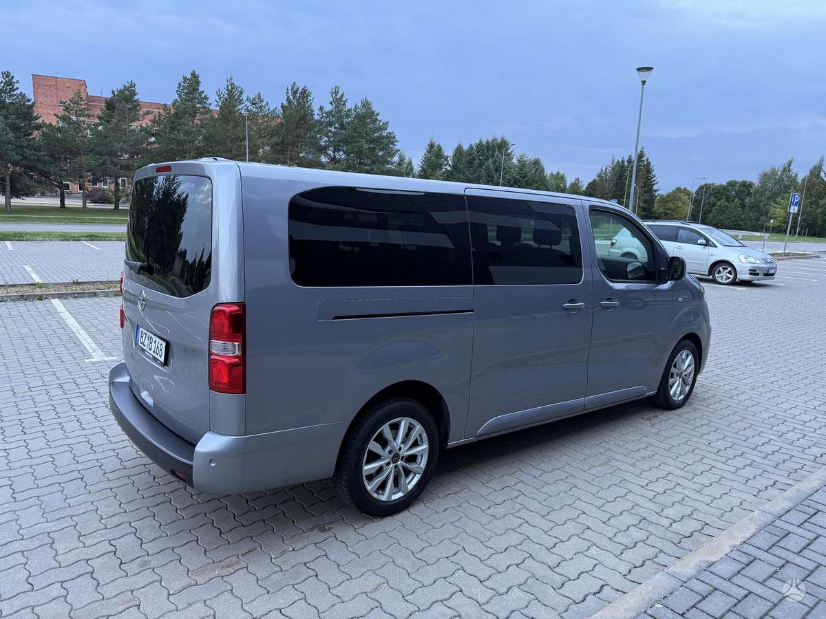 Opel Vivaro - 8
