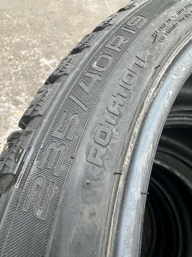 Nokian, winter 235/40 R19