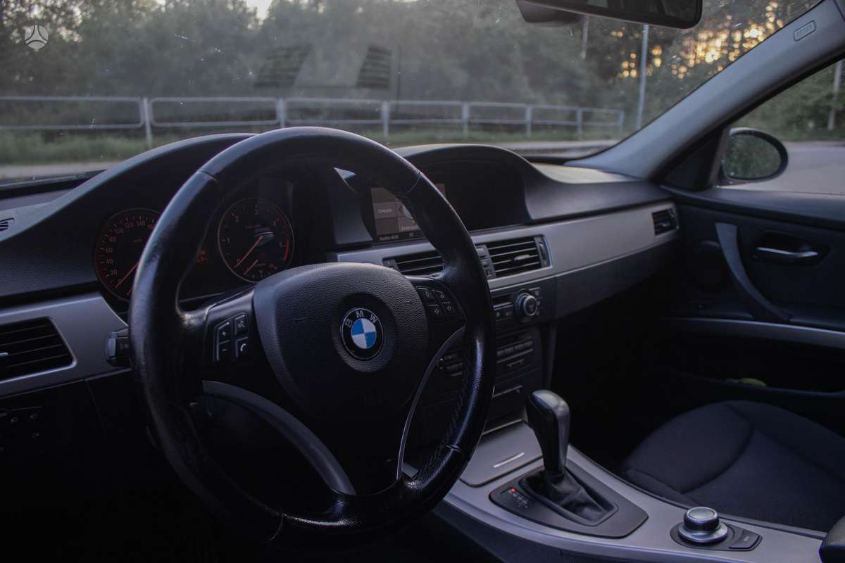 BMW 320, 2.0 l., universalas