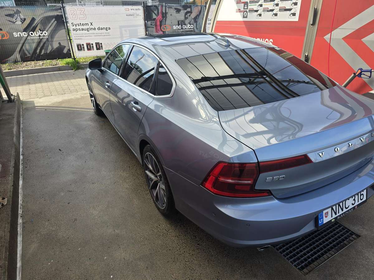 Volvo S90, 2.0 l., Седан