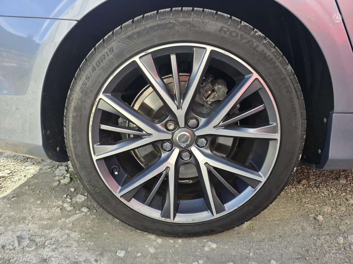 Volvo S90, 2.0 l., Седан