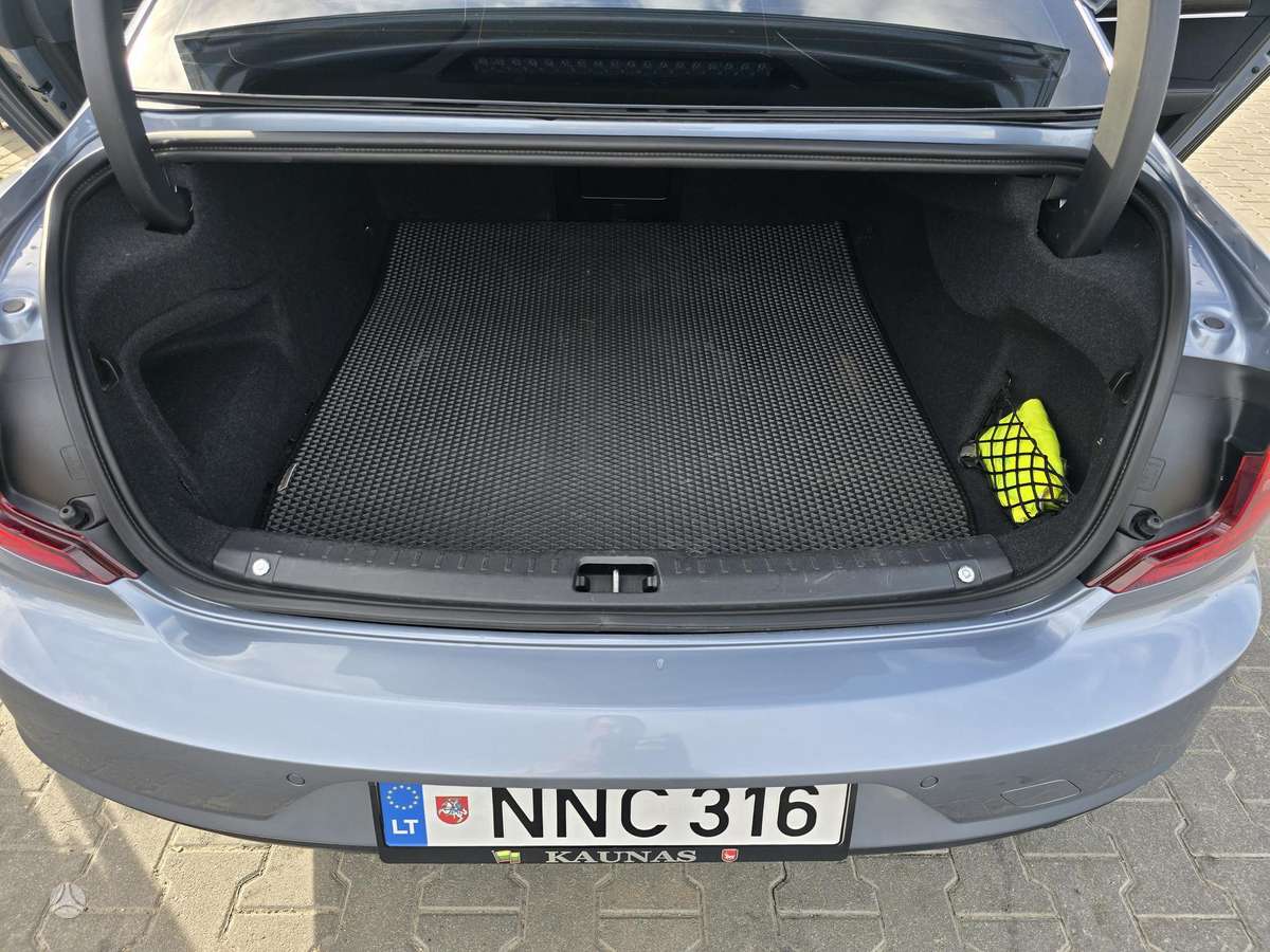 Volvo S90, 2.0 l., Седан