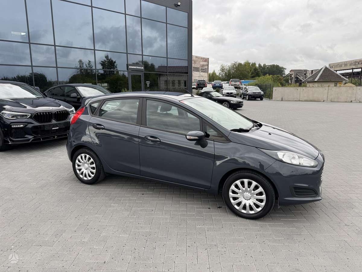 Ford Fiesta - 8