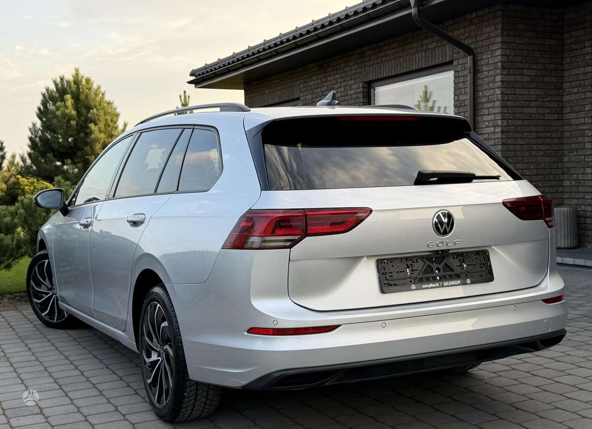 Volkswagen Golf - 4