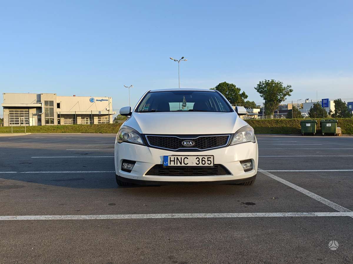 Kia Ceed, 1.6 l., hatchback