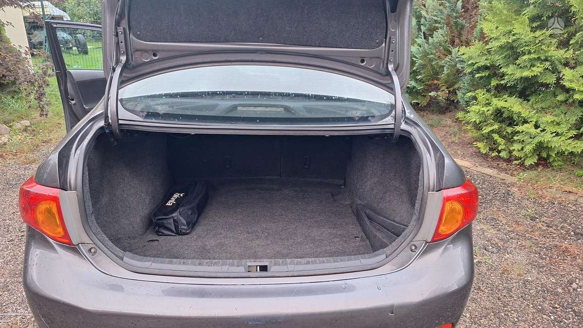 Toyota Corolla - 9