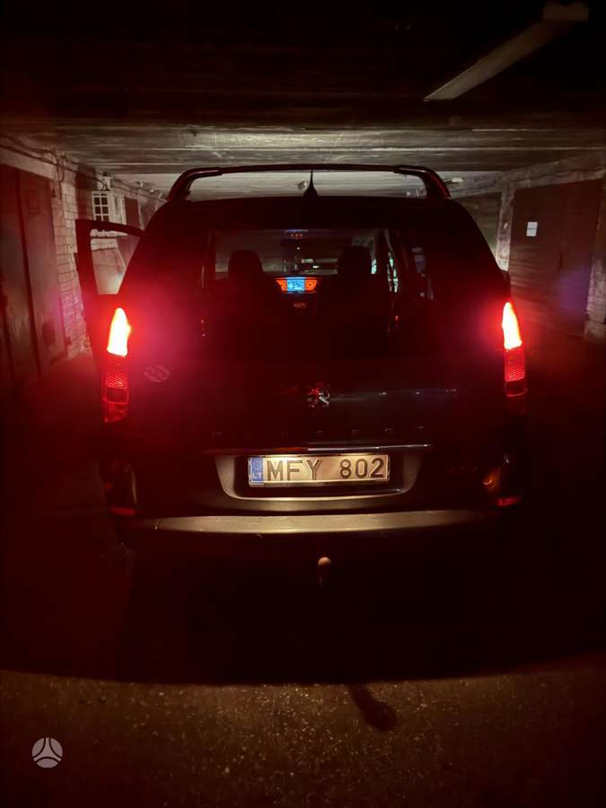 Peugeot 807, 2.2 l., mpv / minivan