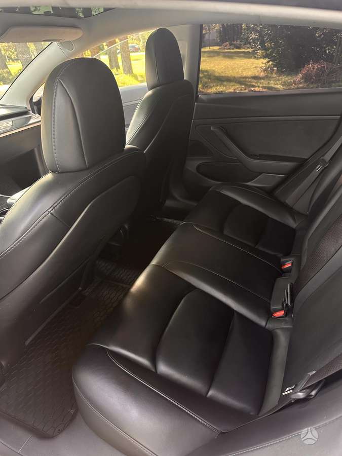 Tesla Model 3, 60 kWh, saloon / sedan