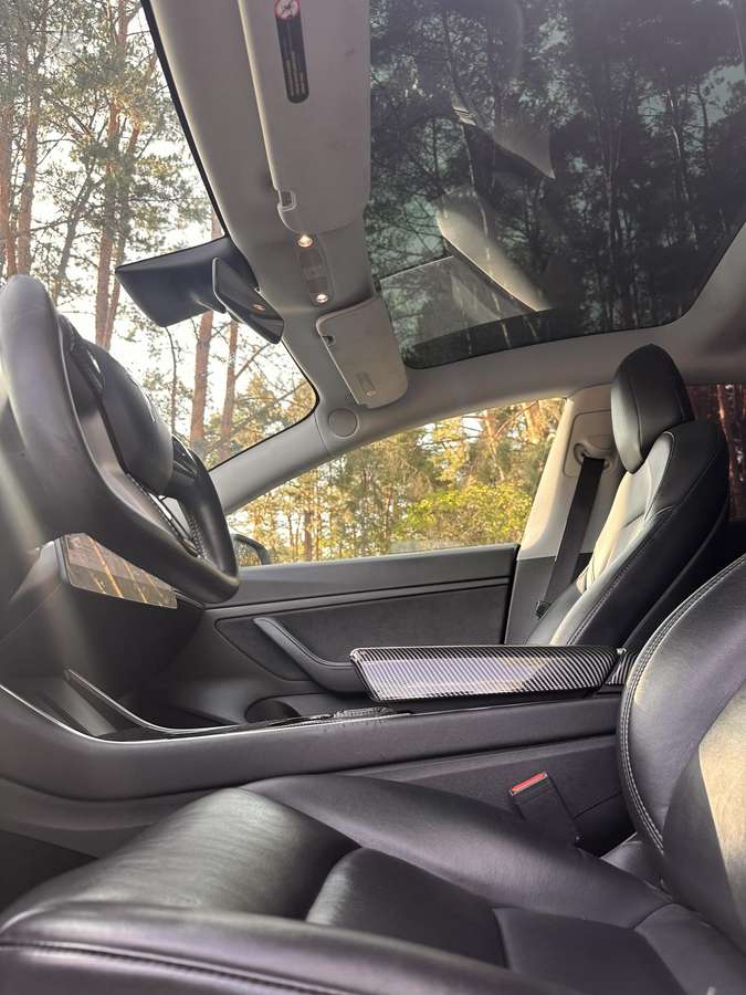 Tesla Model 3, 60 kWh, saloon / sedan