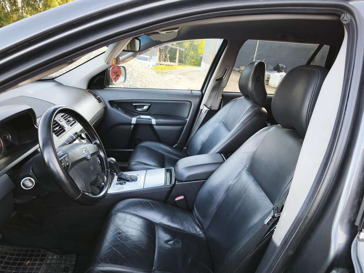 Volvo XC90 - 4