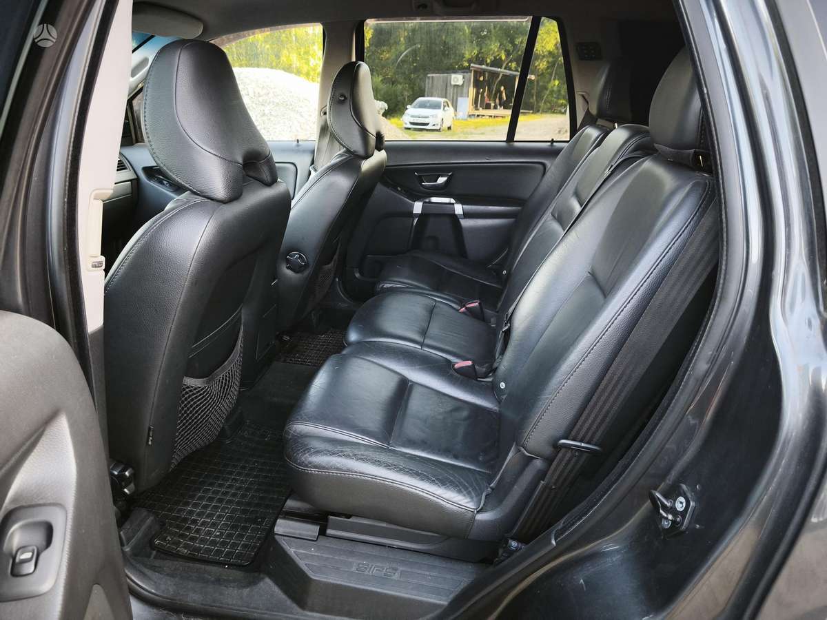 Volvo XC90 - 5