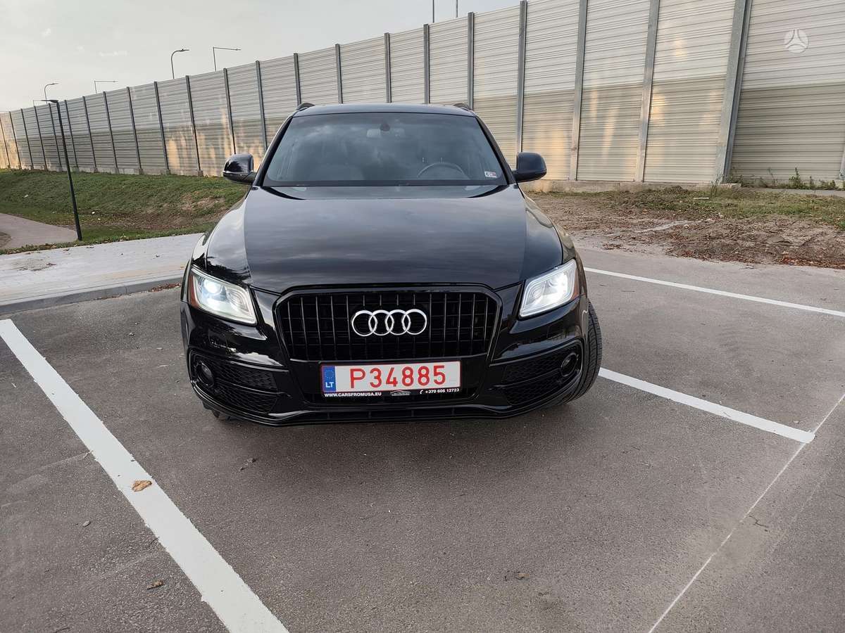 Audi Q5, 3.0 l., off-road / crossover