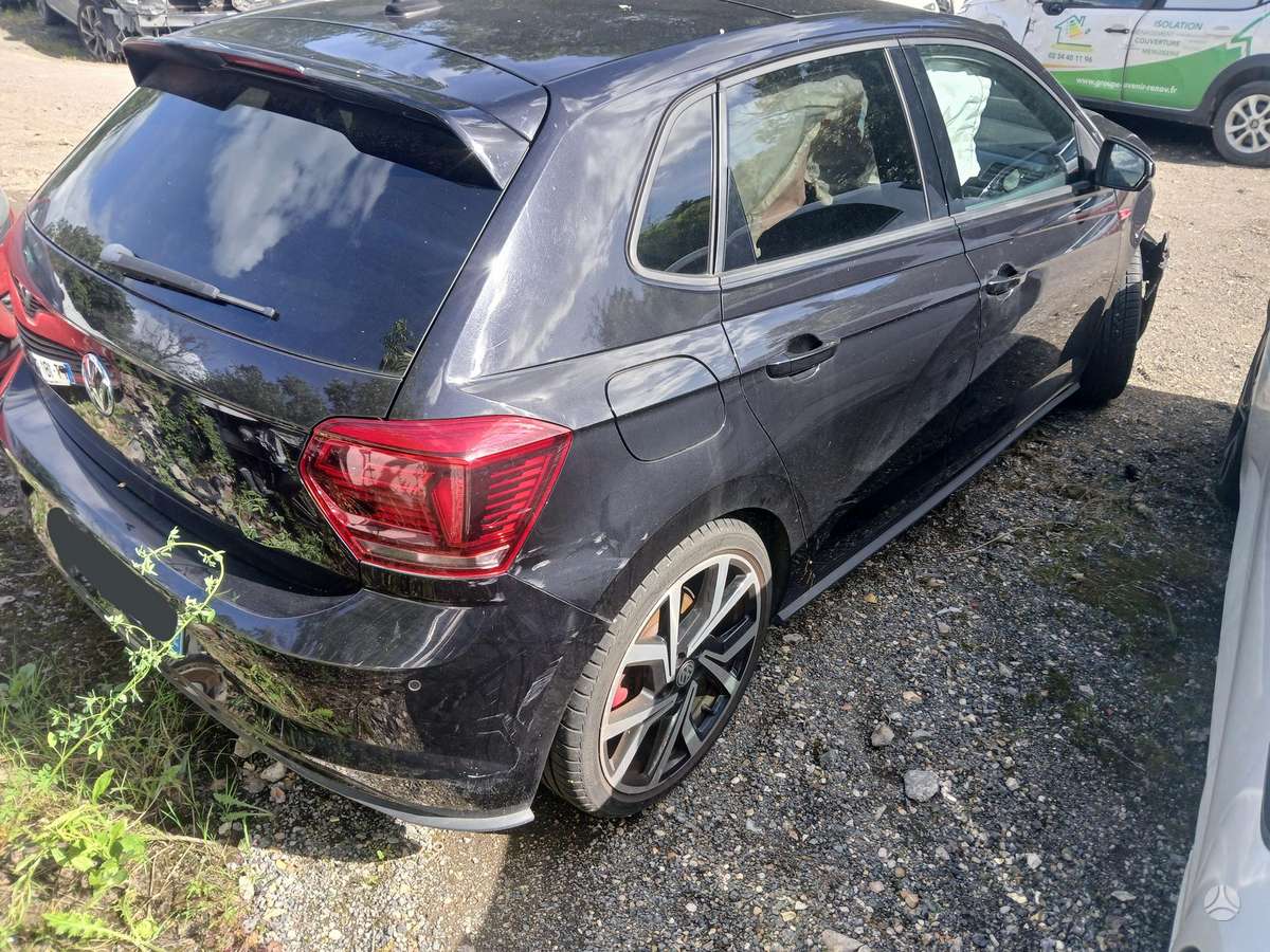 Volkswagen Polo - 3