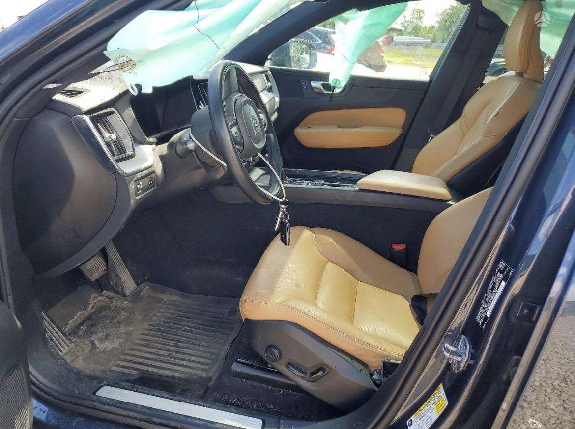 Volvo XC60 - 8