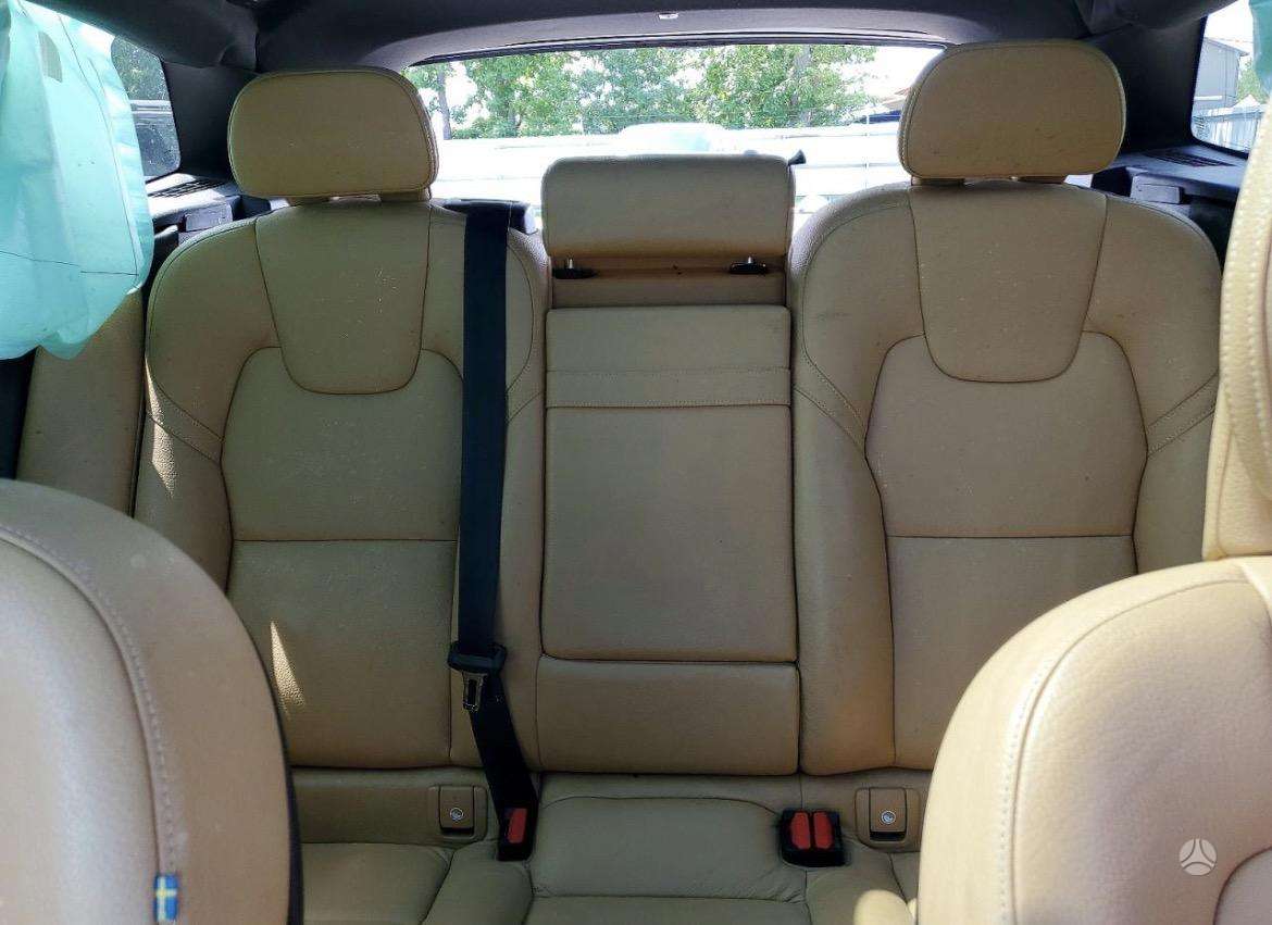 Volvo XC60 - 10