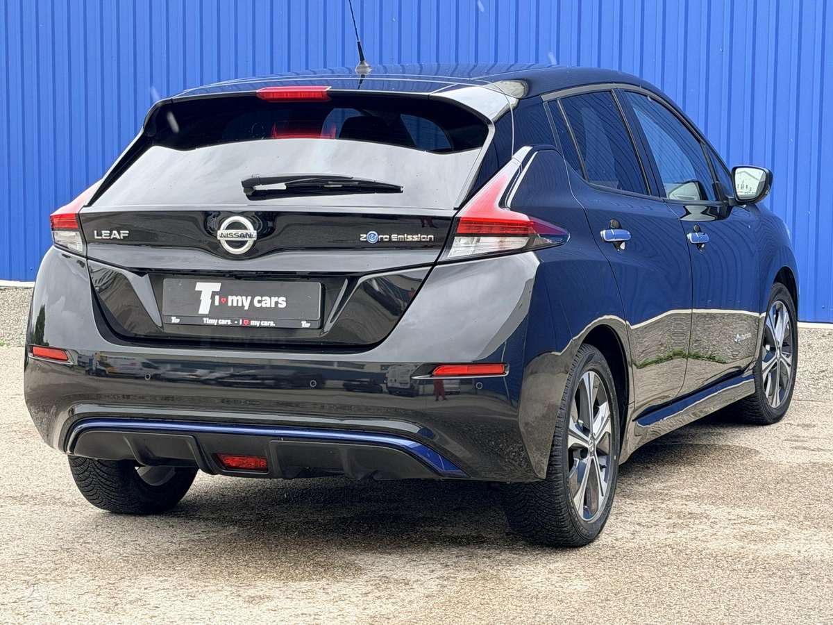 Nissan Leaf, 40 kWh, hatchback