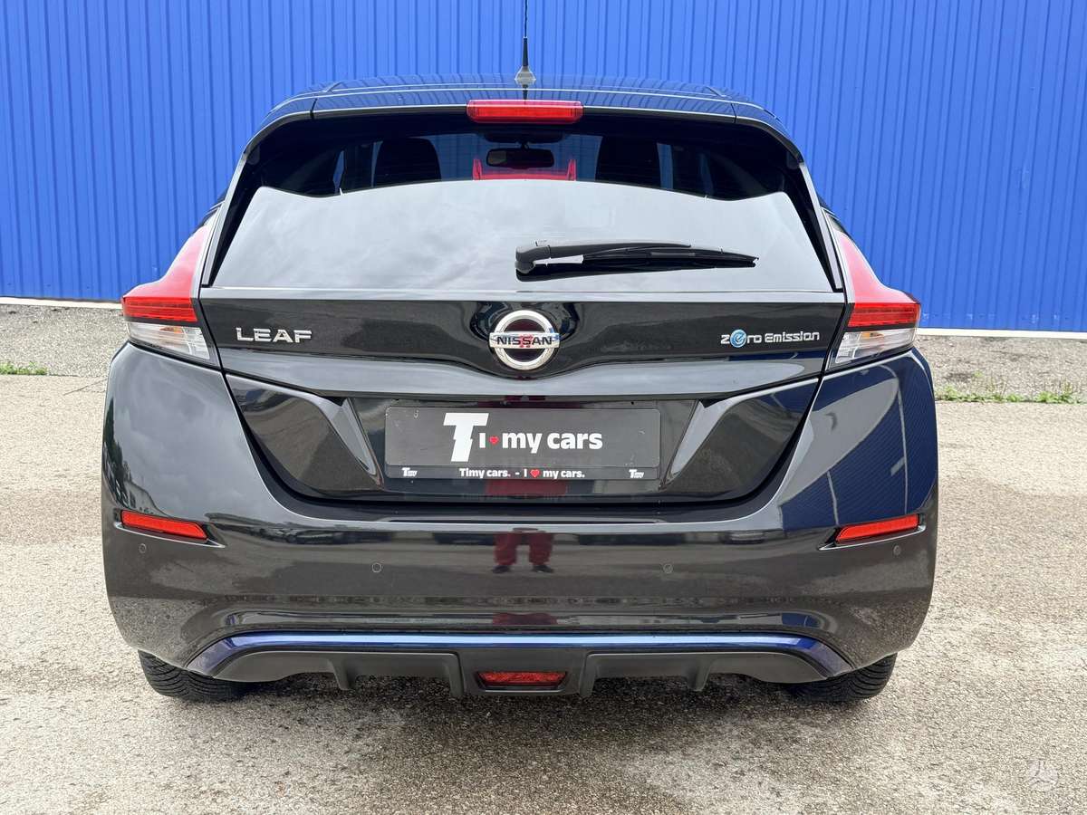 Nissan Leaf, 40 kWh, hatchback