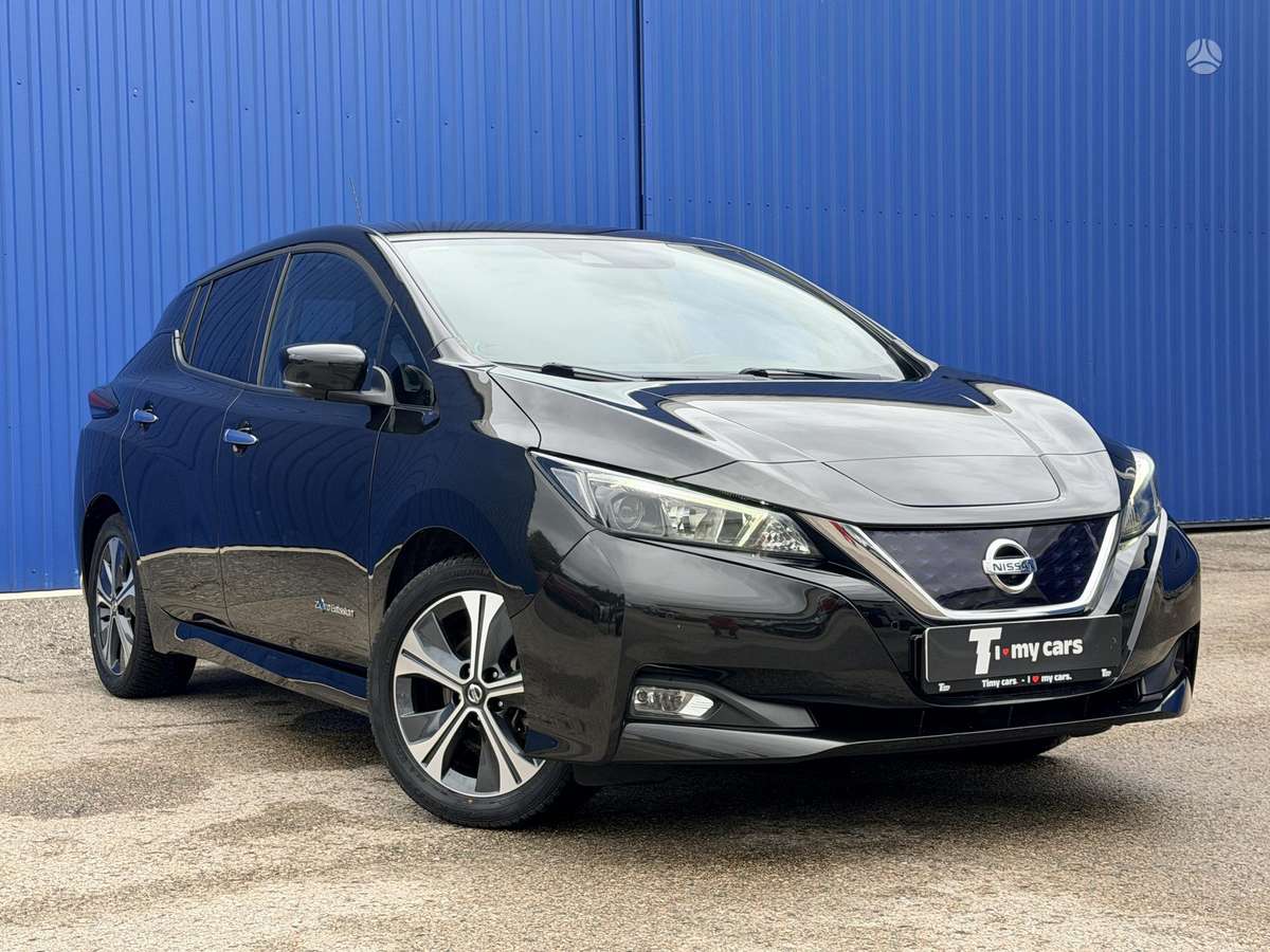 Nissan Leaf, 40 kWh, hatchback