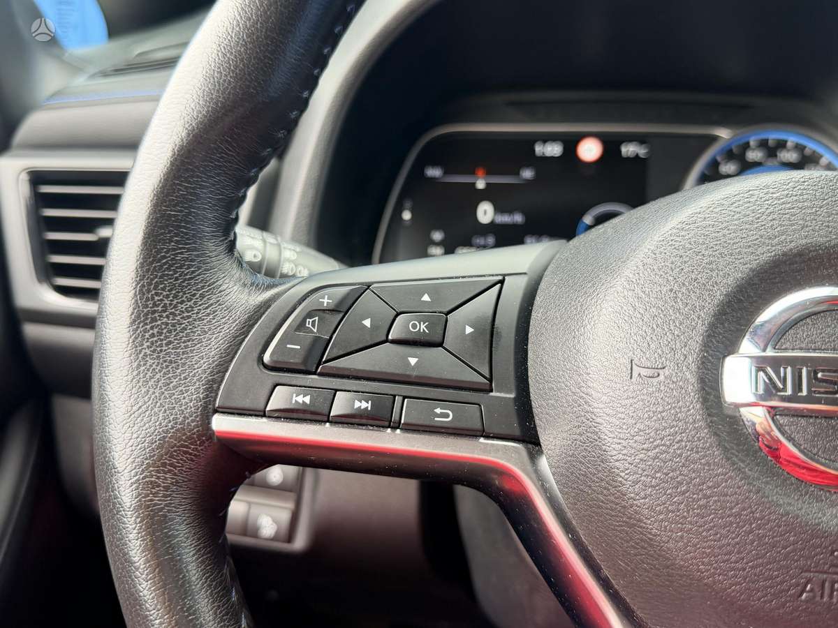 Nissan Leaf, 40 кВт·ч, Хэтчбек