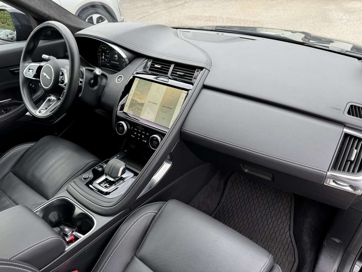 Jaguar E-Pace, 2.0 l., Внедорожник / Кроссовер