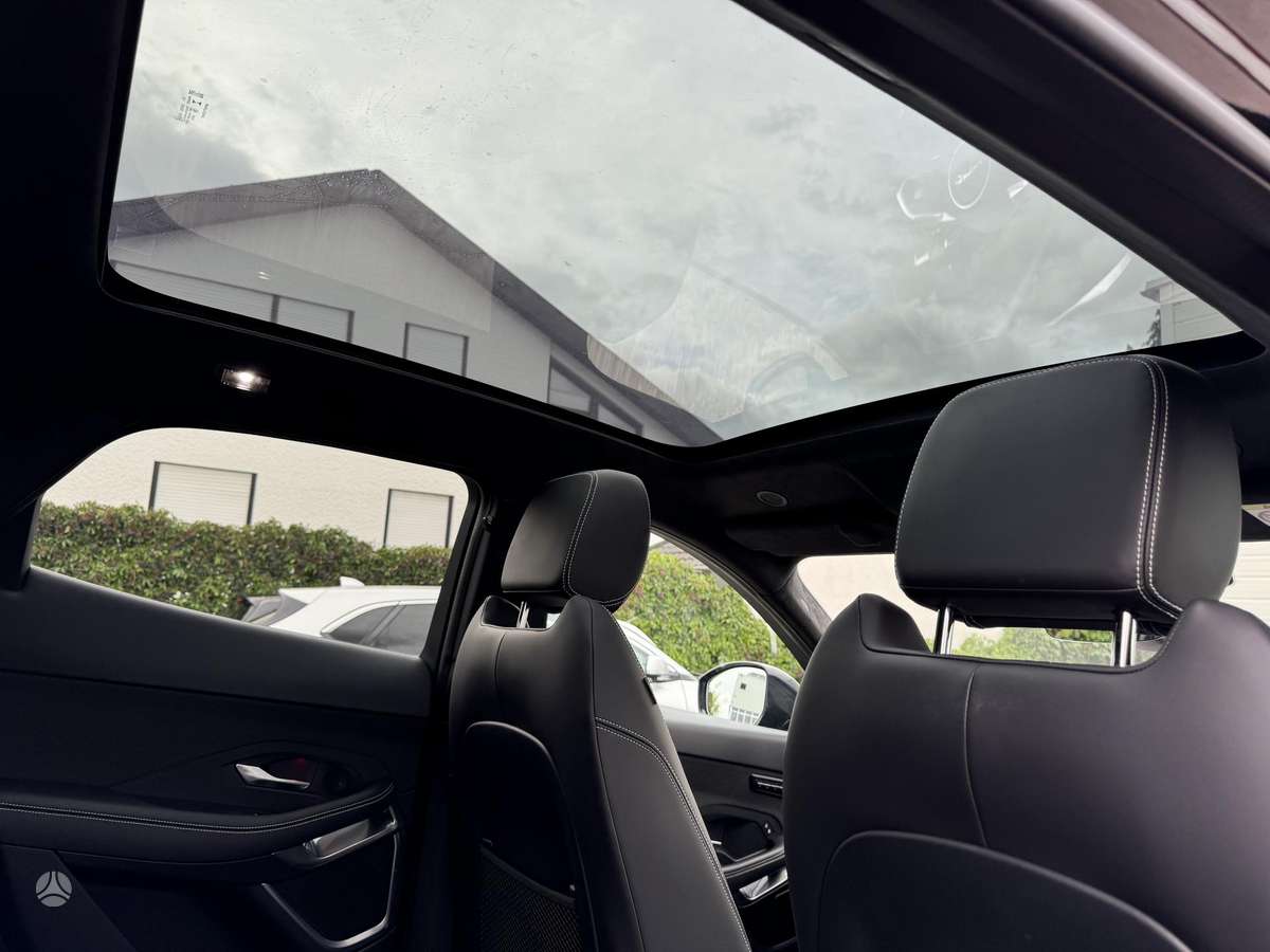 Jaguar E-Pace, 2.0 l., Внедорожник / Кроссовер