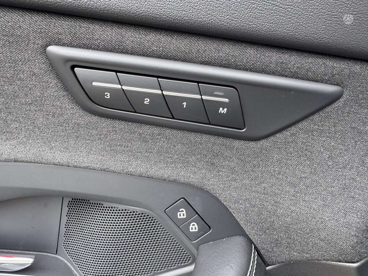 Jaguar E-Pace, 2.0 l., Внедорожник / Кроссовер
