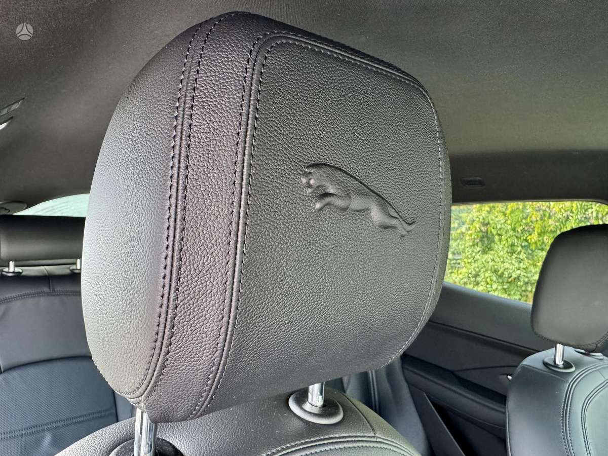 Jaguar E-Pace, 2.0 l., visureigis / krosoveris